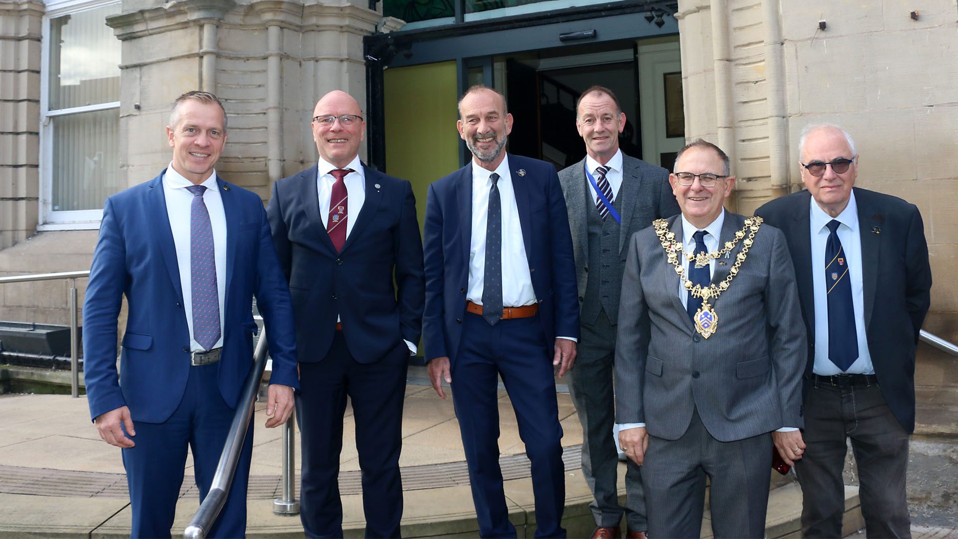 husum-residents-kidderminster-visit