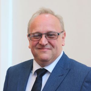 darren_chambers_300px1